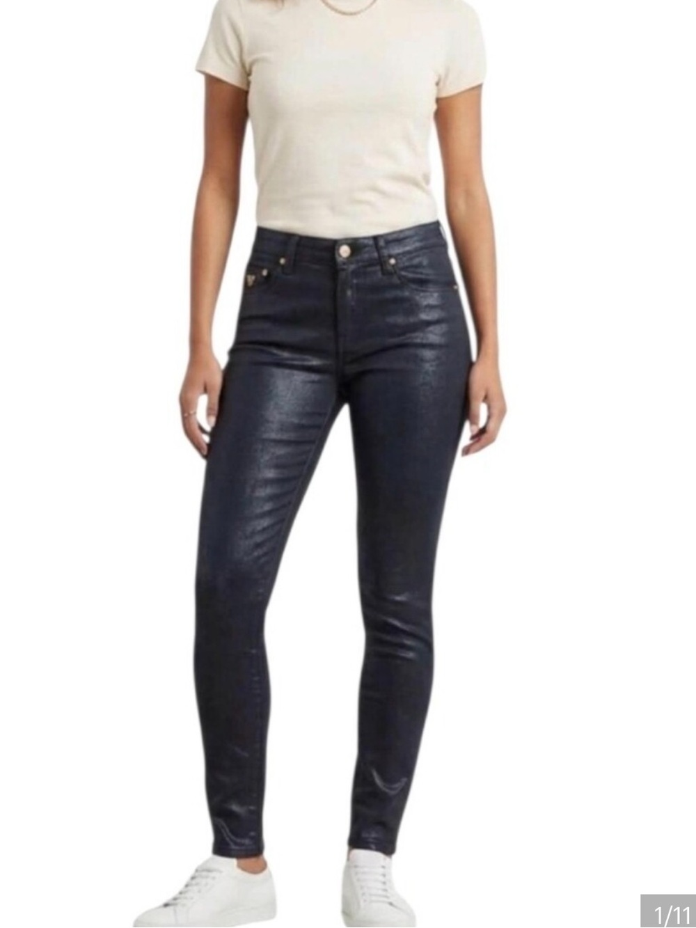 Like New Authentic Versace jeans 800$ RSP